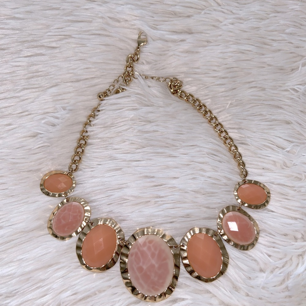 Women’s necklace